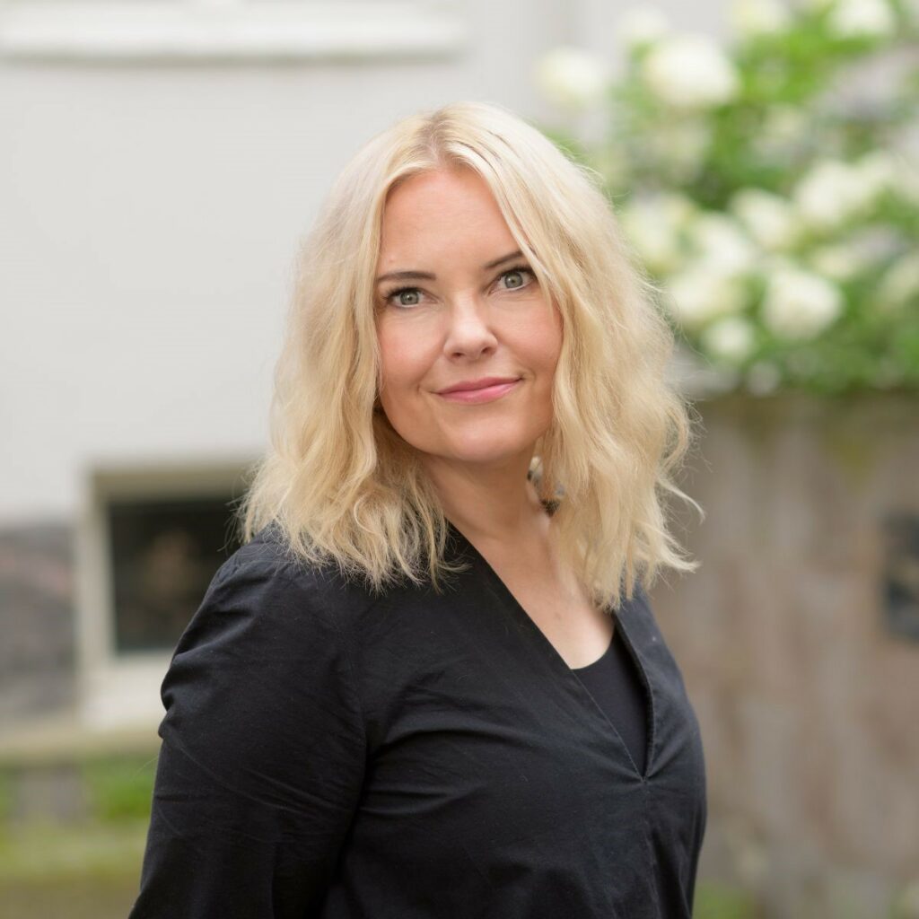 Väestöliiton kansainvälisten asioiden johtaja Elina Korhonen.